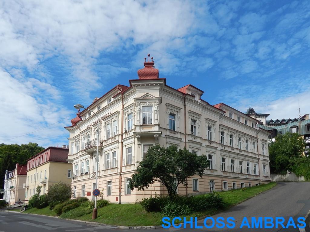 Schloss Ambras Mariánské Lázně Szoba fotó